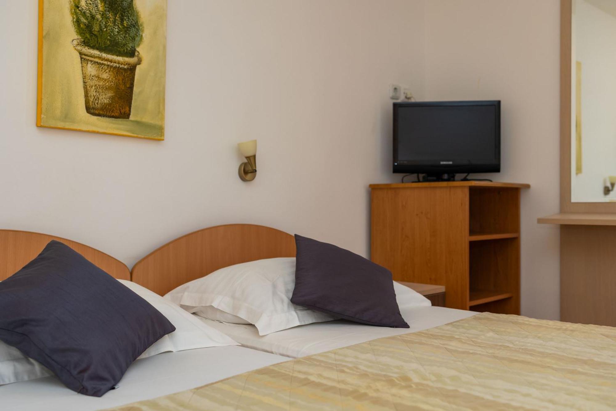 Premium Apartments - Lavica Beach Подстрана Екстериор снимка