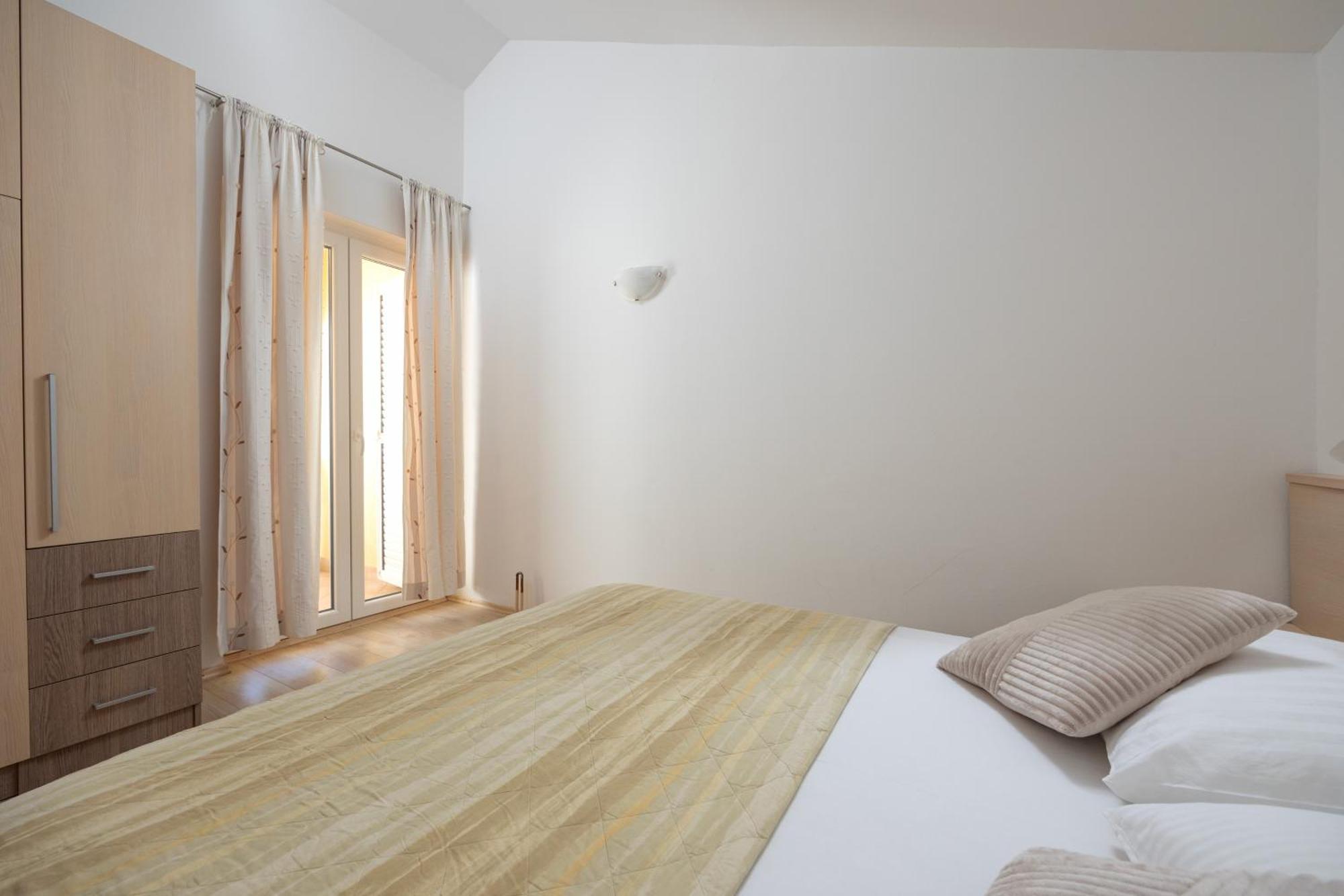 Premium Apartments - Lavica Beach Подстрана Екстериор снимка
