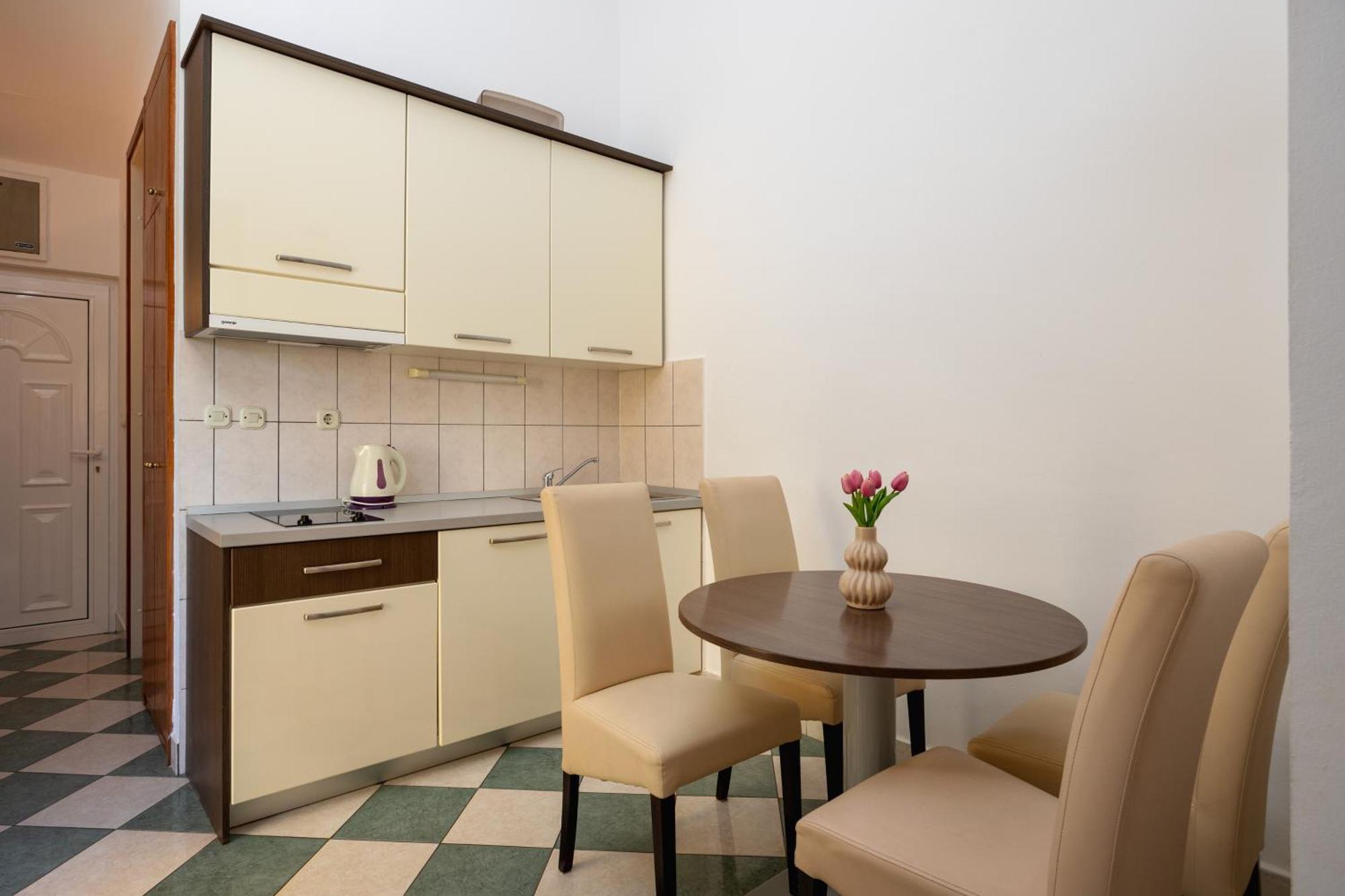 Premium Apartments - Lavica Beach Подстрана Стая снимка