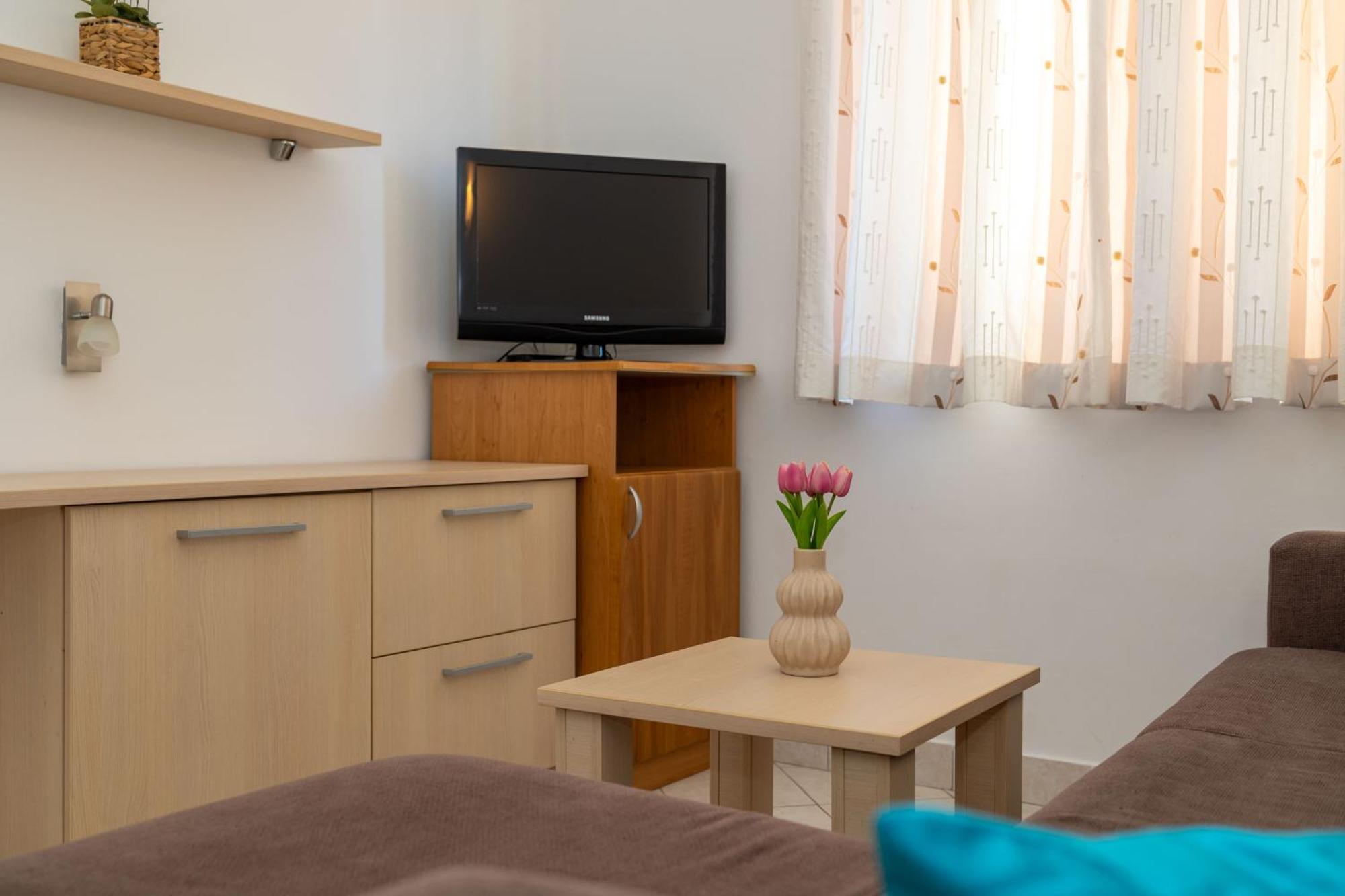 Premium Apartments - Lavica Beach Подстрана Стая снимка